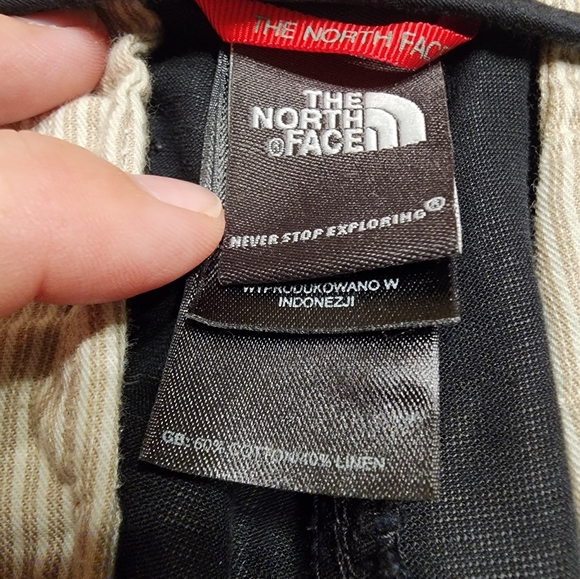 The North Face Ladies Hiking Capris, Black, Size 10 - Picture 2 of 8